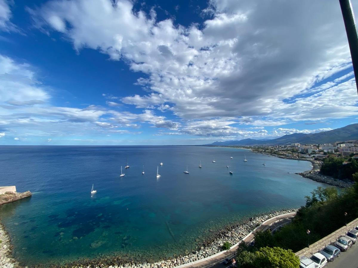 Appartement Vue Mer Et Iles Italiennes Bastia  Buitenkant foto
